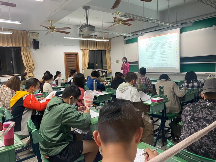 讀書會圖片